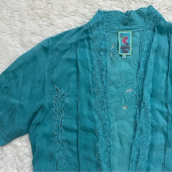 Johnny Was Top Kimono Short Sleeve Tie Front Embroidered Light Blue L - Picture 3 of 11